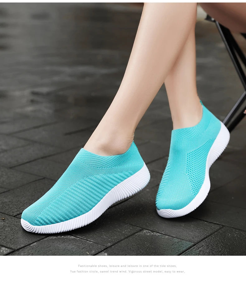 2022 Women Vulcanized Shoes High Quality Women Sneakers Slip On Flats Shoes Women Loafers Plus Size 42 Walking Flat