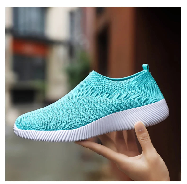 2022 Women Vulcanized Shoes High Quality Women Sneakers Slip On Flats Shoes Women Loafers Plus Size 42 Walking Flat