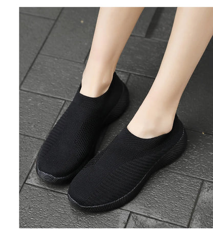 2022 Women Vulcanized Shoes High Quality Women Sneakers Slip On Flats Shoes Women Loafers Plus Size 42 Walking Flat