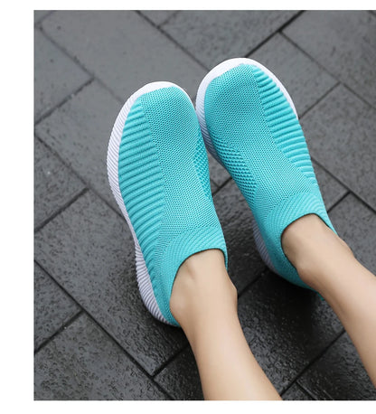 2022 Women Vulcanized Shoes High Quality Women Sneakers Slip On Flats Shoes Women Loafers Plus Size 42 Walking Flat