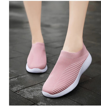 2022 Women Vulcanized Shoes High Quality Women Sneakers Slip On Flats Shoes Women Loafers Plus Size 42 Walking Flat