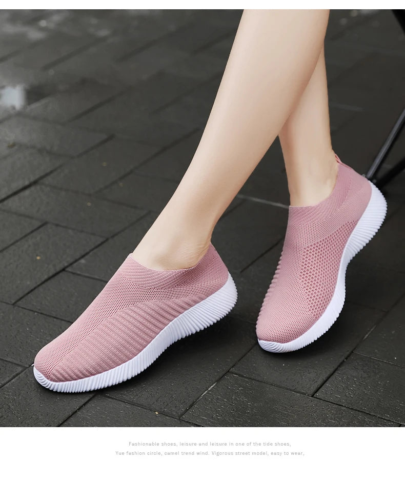 2022 Women Vulcanized Shoes High Quality Women Sneakers Slip On Flats Shoes Women Loafers Plus Size 42 Walking Flat