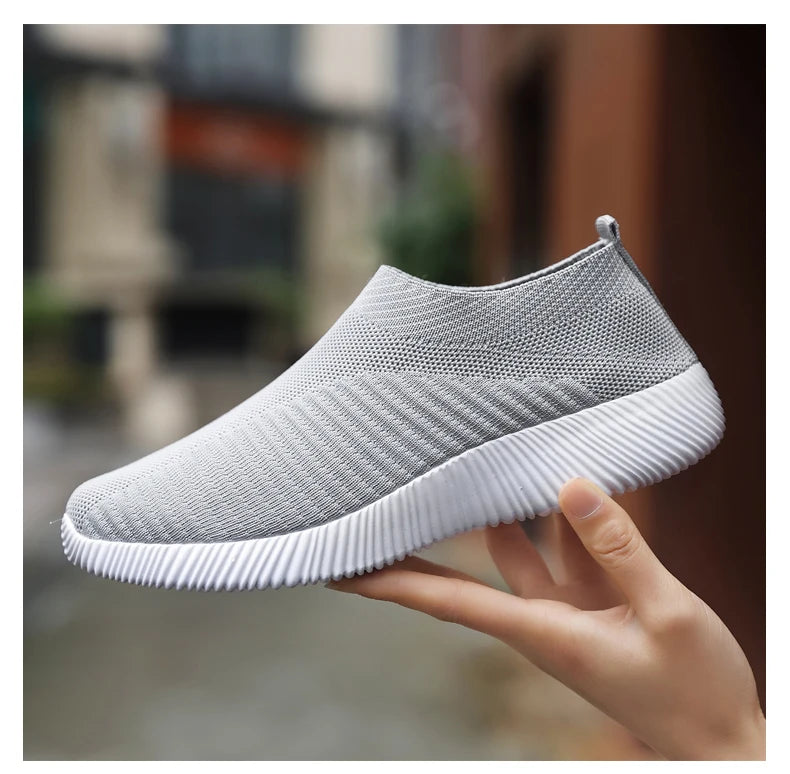 2022 Women Vulcanized Shoes High Quality Women Sneakers Slip On Flats Shoes Women Loafers Plus Size 42 Walking Flat