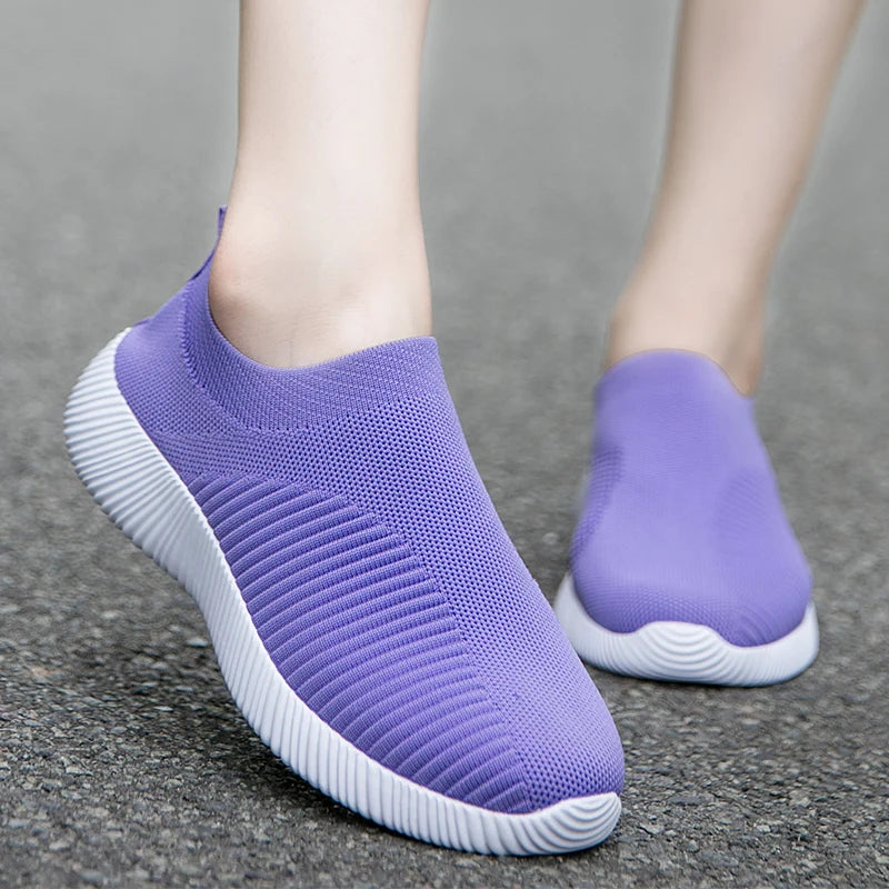 2022 Women Vulcanized Shoes High Quality Women Sneakers Slip On Flats Shoes Women Loafers Plus Size 42 Walking Flat