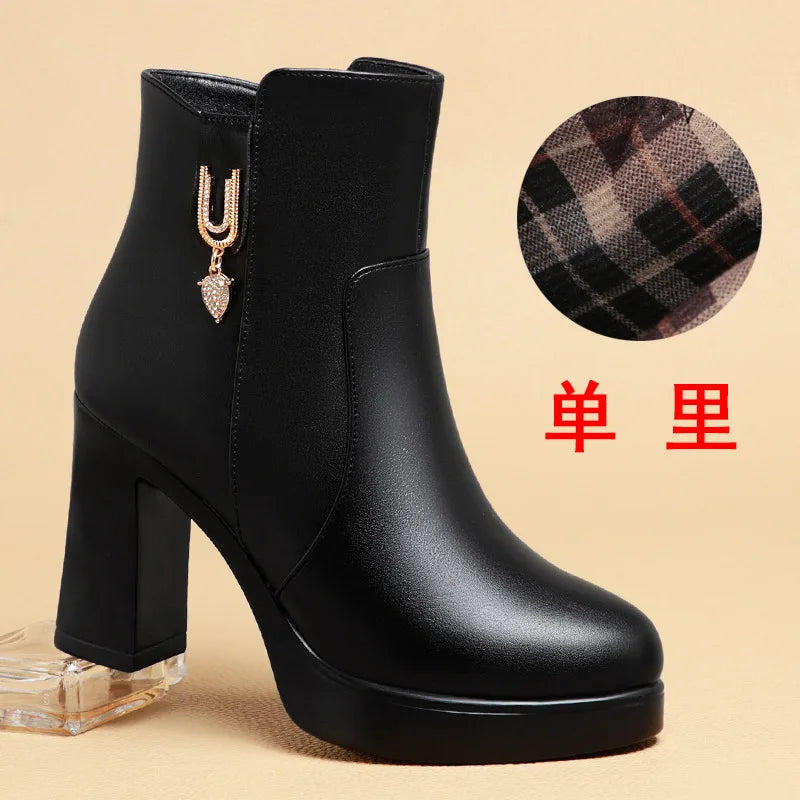 Autumn Winter Women Platform Shoes Warm Fleece Waterproof Short Leather Boots Luxury Black Super Office High Heel Ankle Boots