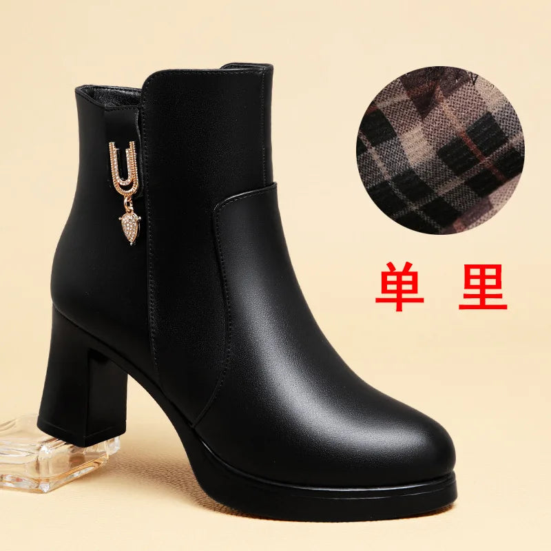 Autumn Winter Women Platform Shoes Warm Fleece Waterproof Short Leather Boots Luxury Black Super Office High Heel Ankle Boots