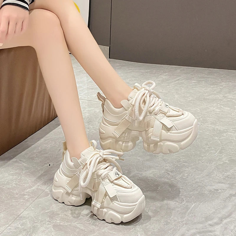 Fashion Chunky Sneakers Women Autumn Lace Up Platform Sports Shoes 7.5CM Thick Bottom High Heels Female Leather Sneakers Woman