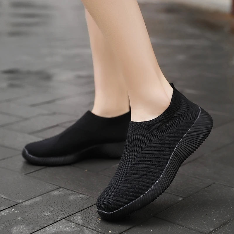 Women's Solid Color Mesh Sneakers Flying Woven Walking Fashion Slip-on Flat Shoes Sports Running Tennis