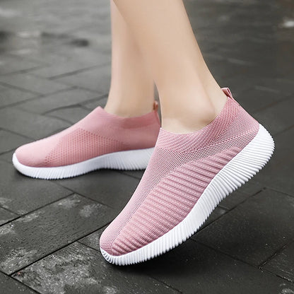 2022 Women Vulcanized Shoes High Quality Women Sneakers Slip On Flats Shoes Women Loafers Plus Size 42 Walking Flat