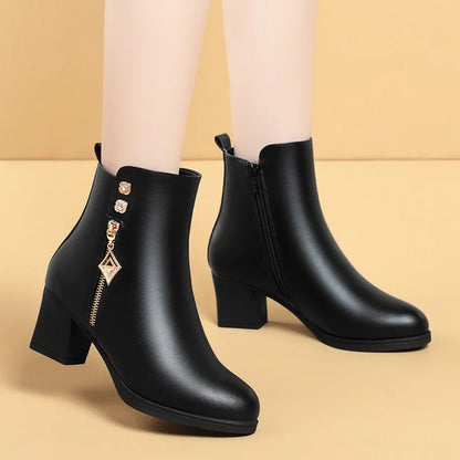 Women Leather Boots Genuine Leather Plush Boots Winter Warm Thick Heel Brand High-heeled Fashion Snow Boots Women Short Boots