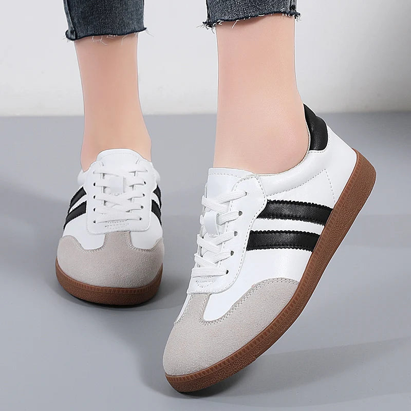 2024 Women Casual Walking Shoes Unisex Comfortable Flat Shoes Breathable Soft Shock-absorbing Shoes for Woman Classic Sneakers